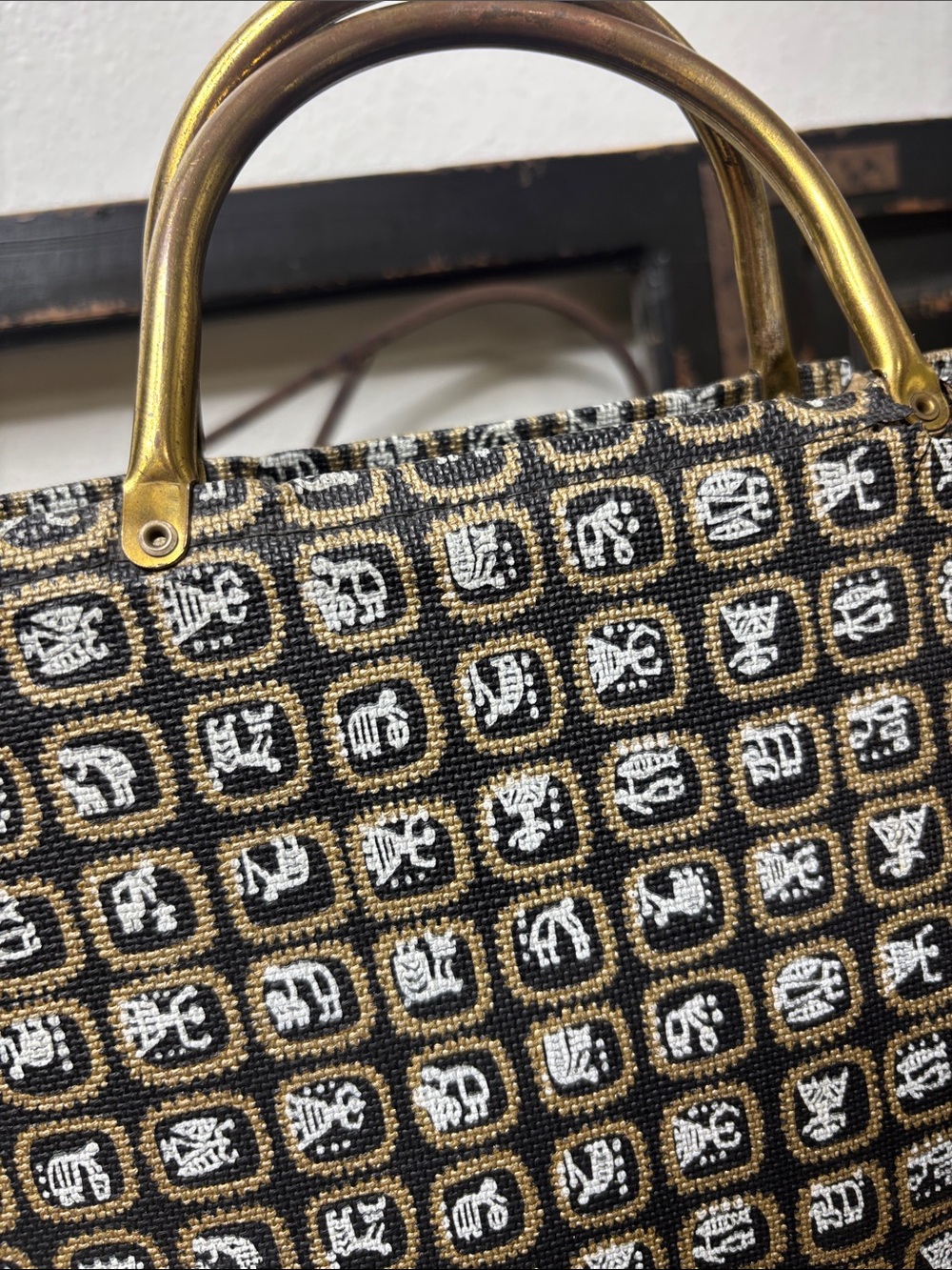 Unique Japenese style purse tote square with metal handles